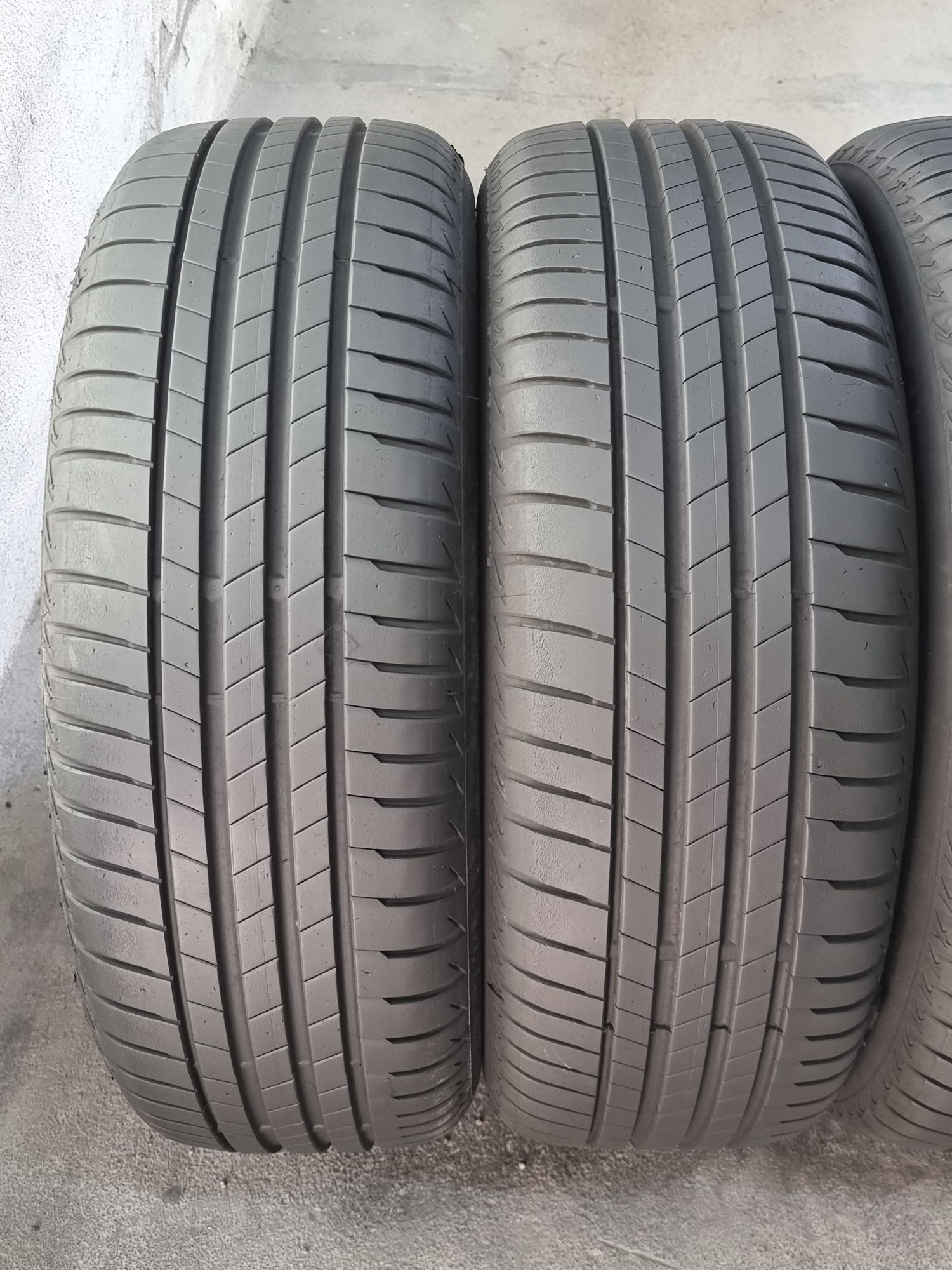 "DOT 22" 205/60/16 Bridgestone 4Броя: 260лв 6.5мм