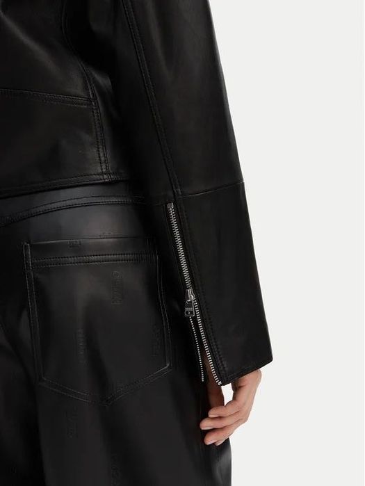 HUGO-кожено агнешка кожа