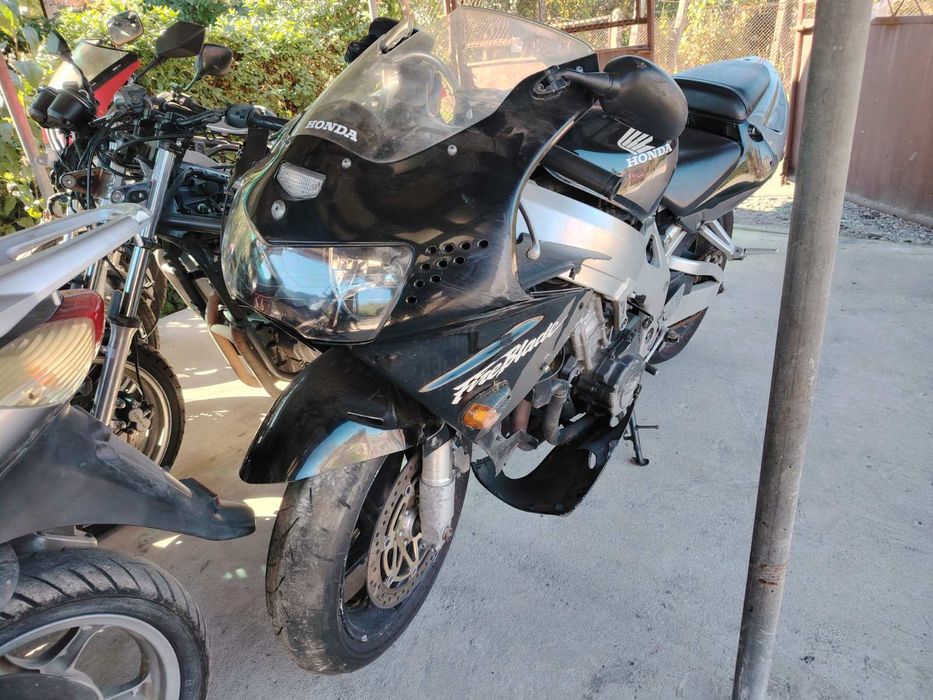 Honda CBR 919 на части