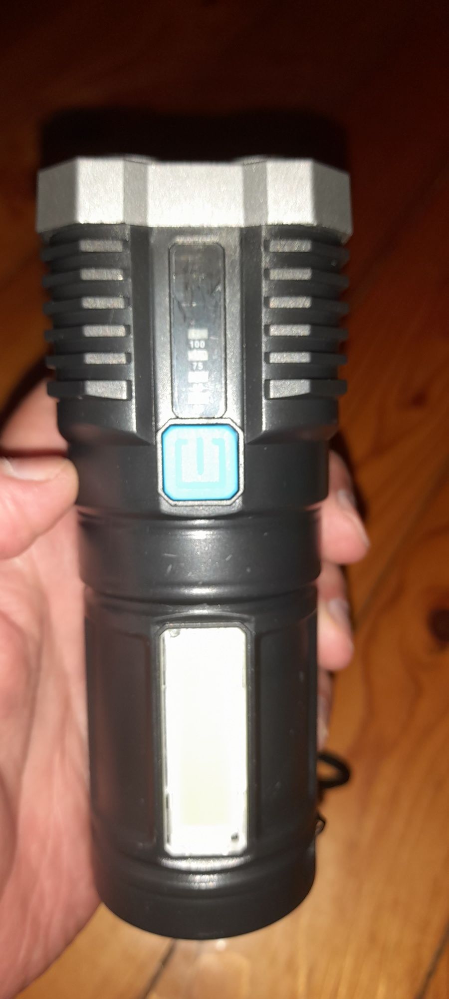 USB акумулаторно LED фенерче Намаление