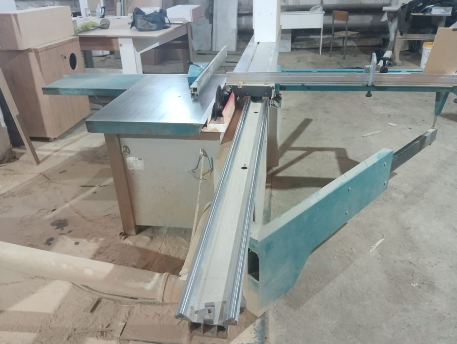 Продам Форматно раскроечный станок б/у.