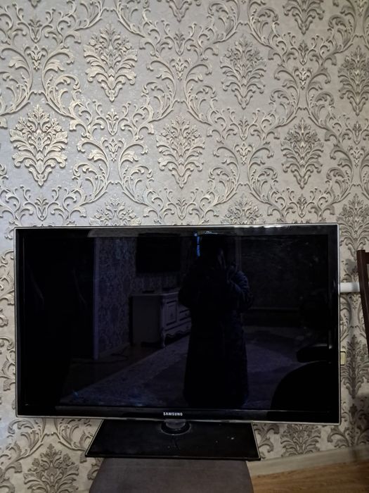 Телевизор Samsung UE40D6100SW