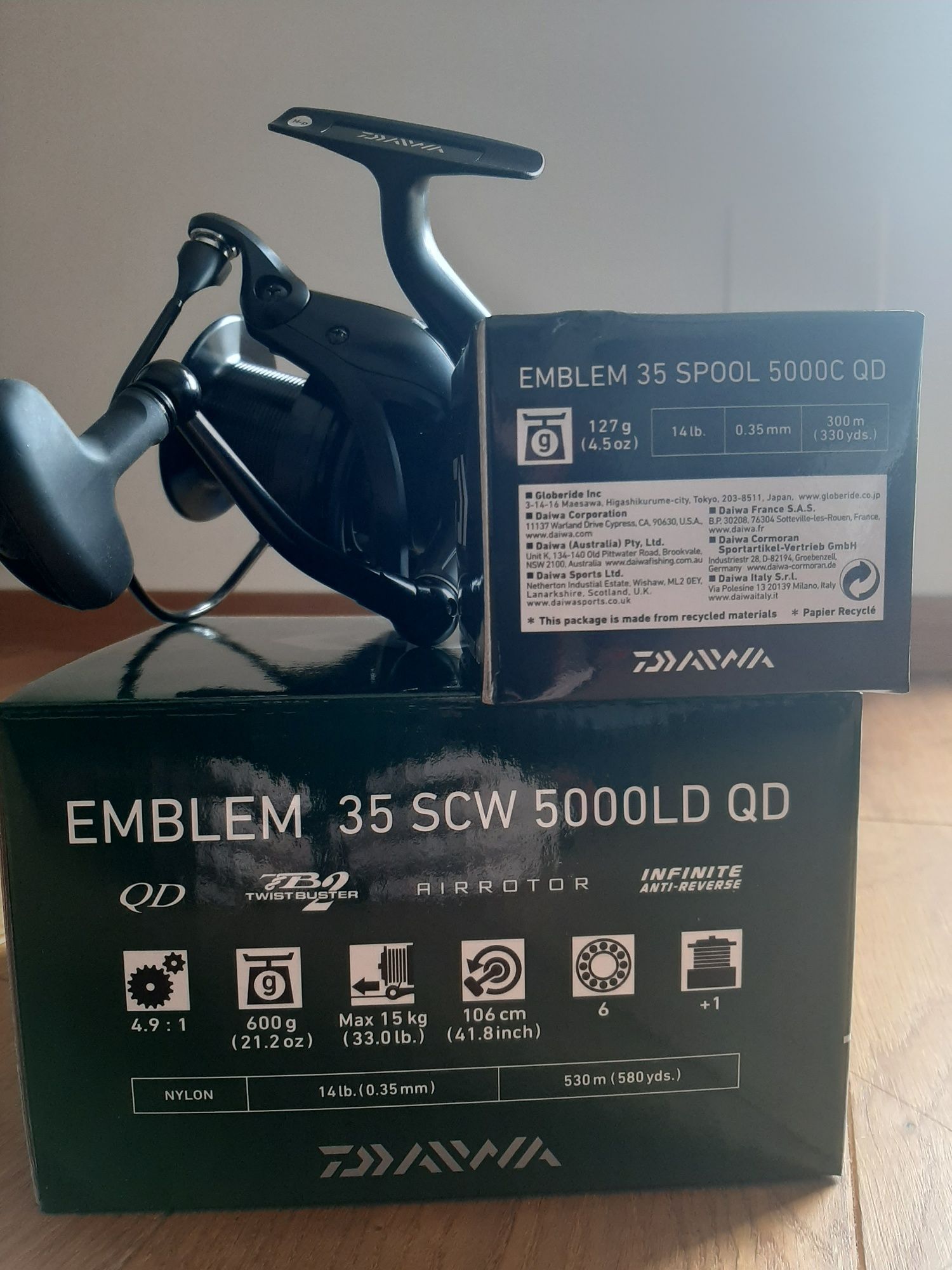 Mulinete crap Daiwa Emblem 35 SCW 5000 C QD sau LD QD, 530m-0.35mm,NOI