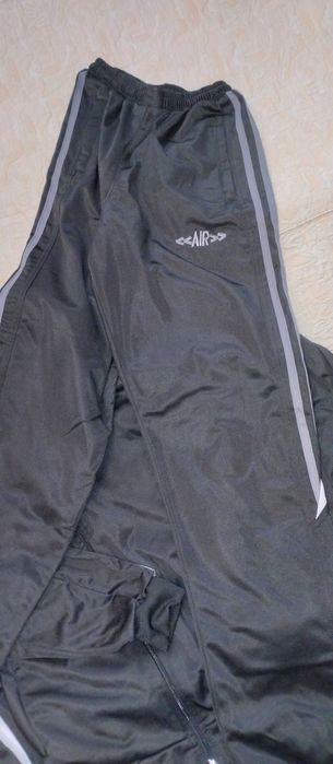 Нов мъжки анцуг Л размер