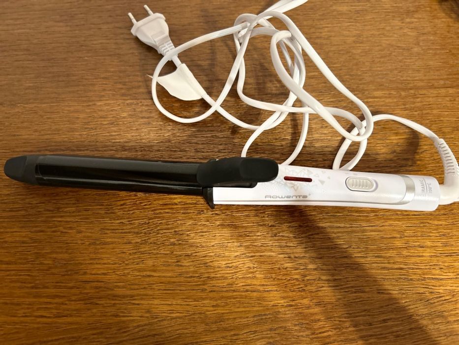 Ondulator Rowenta

Stare foarte buna