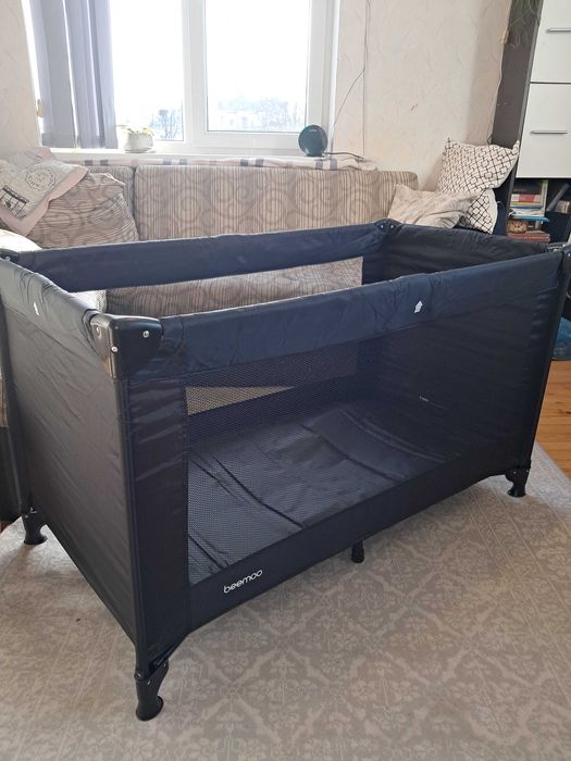 Сгъваема детска кошара