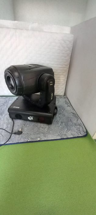 MOVING head beam/ lumini  club
