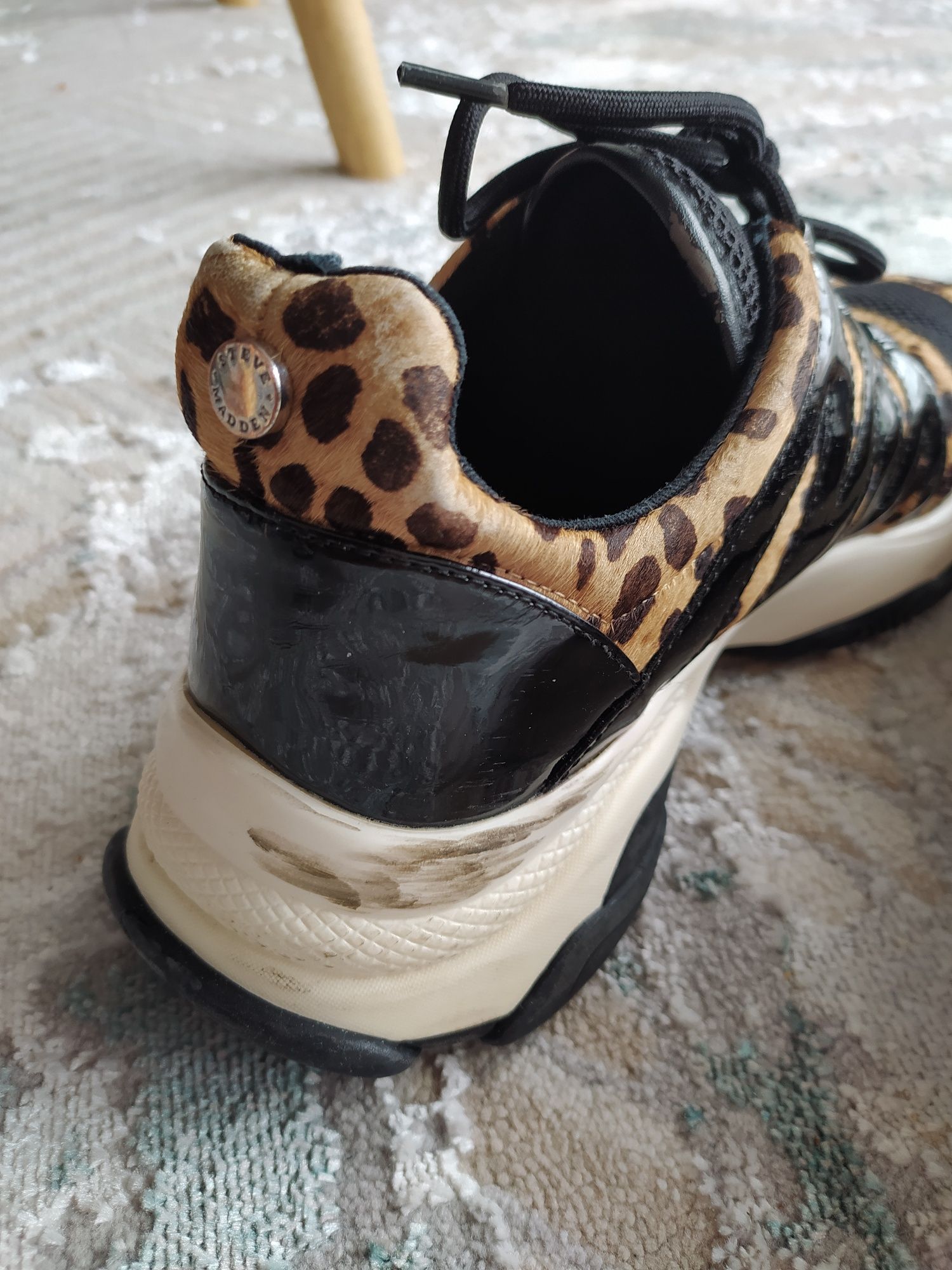 Trussardi, Steve Madden, Paul Green