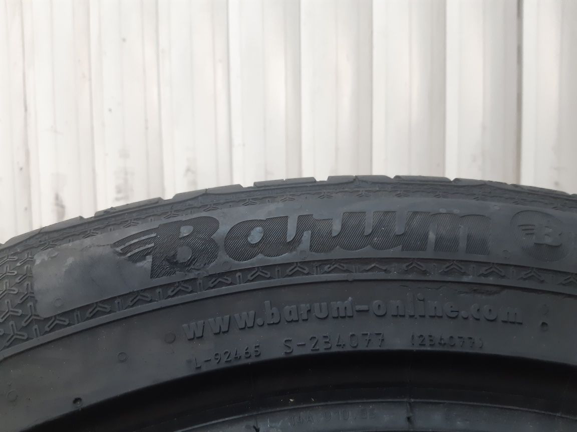 255/45/18  1xBARUM  103Y  DOT  0418  5,50MM