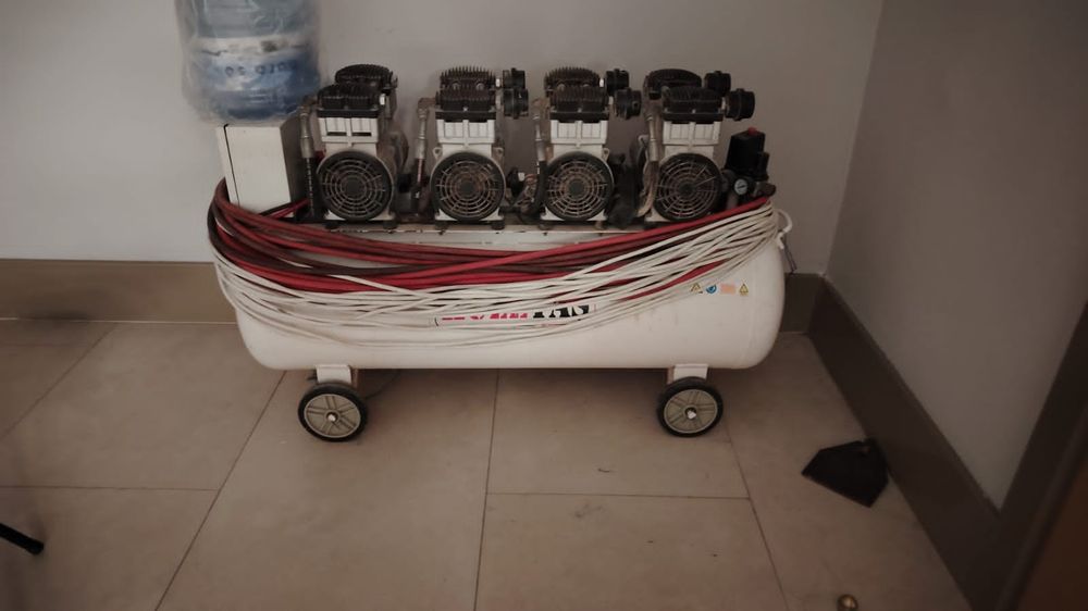 Продам компрессор