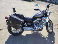 Vând motocicleta Yamaha Virago 550