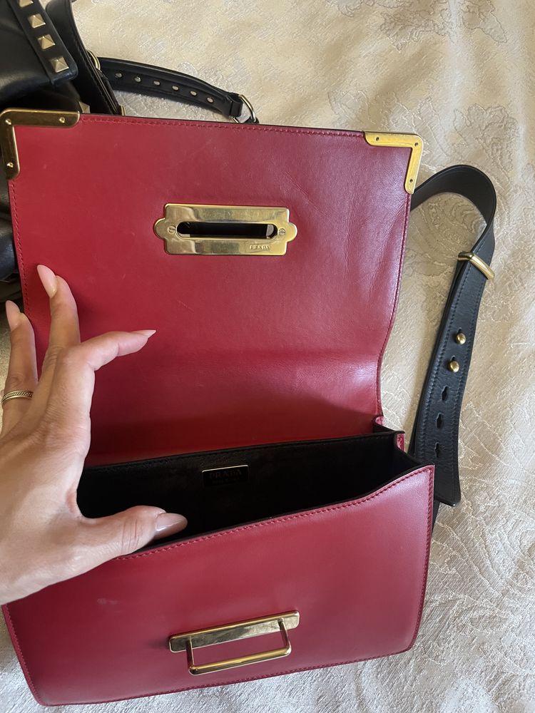 Geanta Prada originala ! Impecabila