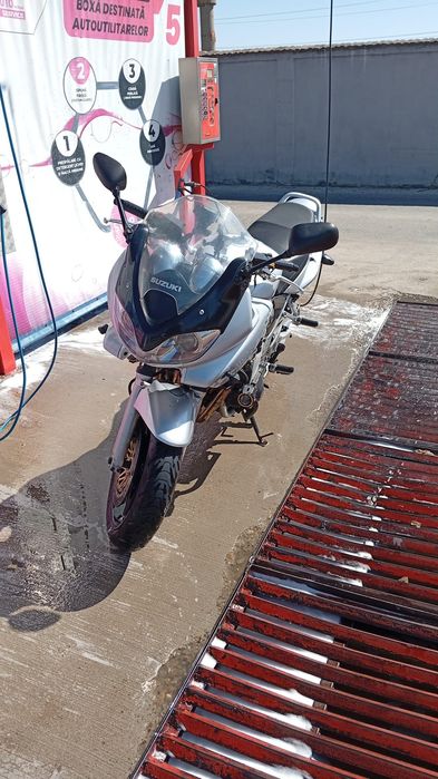 Suzuki bandit 1200