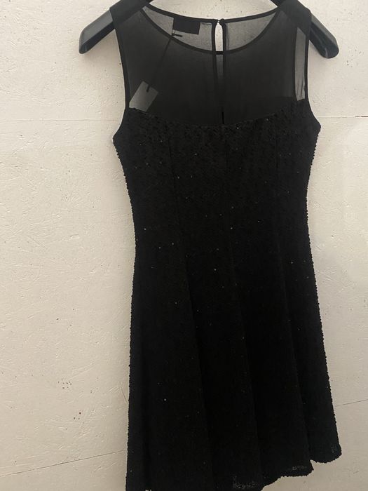 Rochie neagră cu paiete . Rochițe bumbac