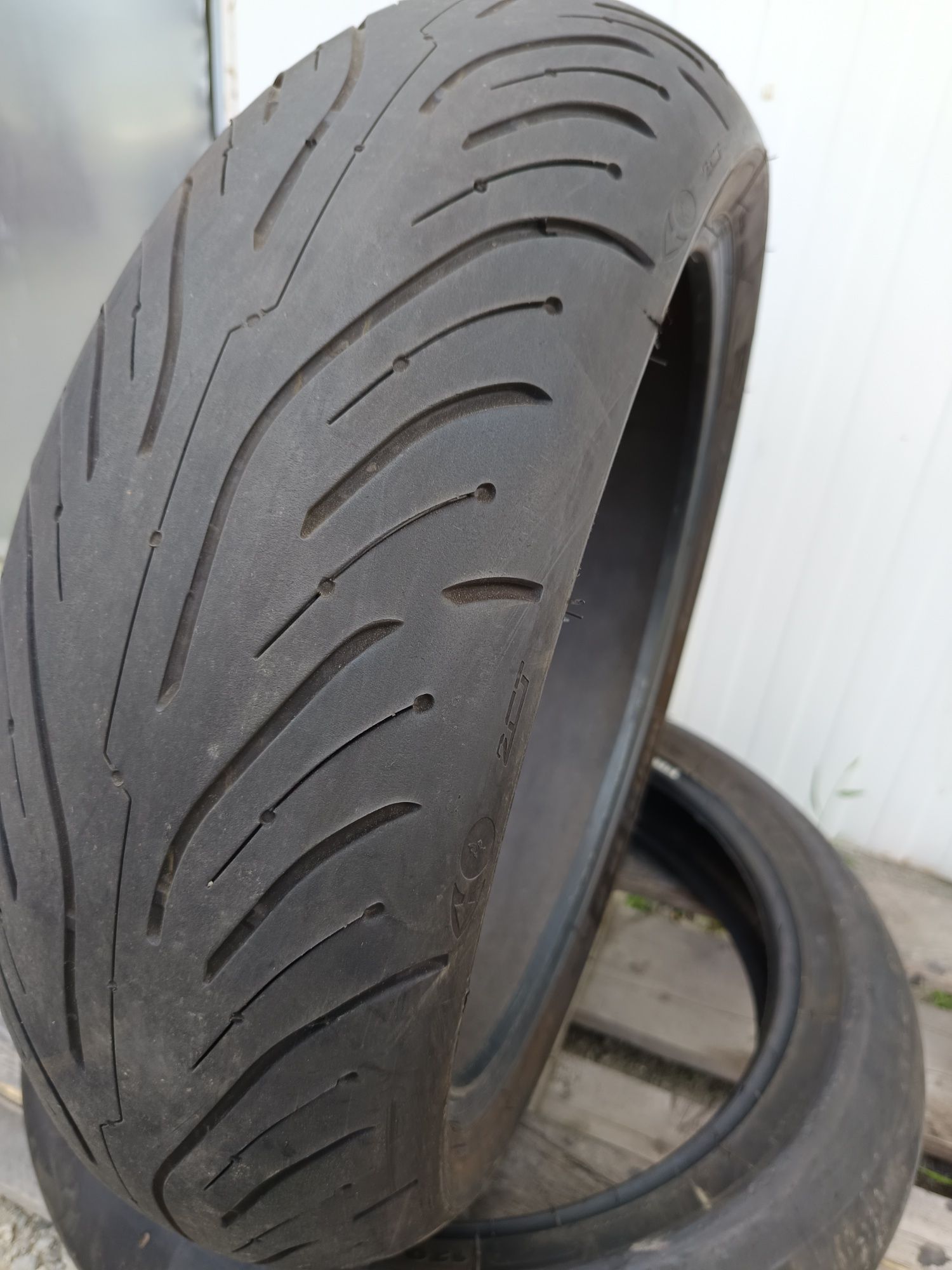 Мото гума 180 55 ZR 17 MICHELIN  Дот 2914