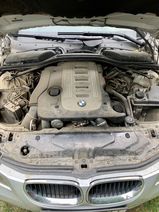 Dezmembrez bmw 525d e60