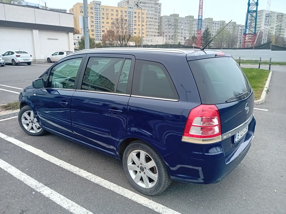 Opel Zafira 7 locuri