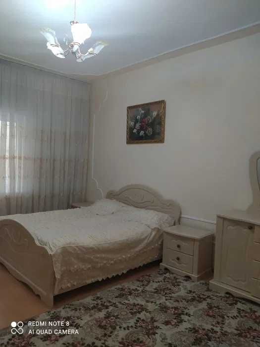 Срочно сдается дом в Мирабадском районе,5 комнат,6 сот.