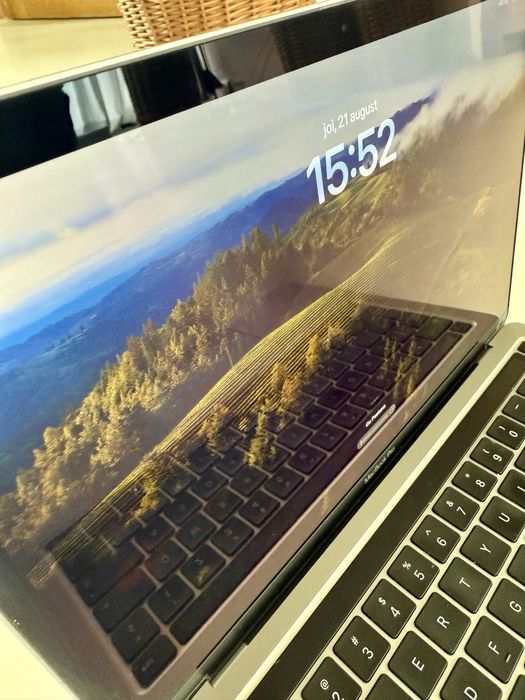 Vand Macbook Pro M1 13.3 inchi 16GB RAM 1 TB HDD