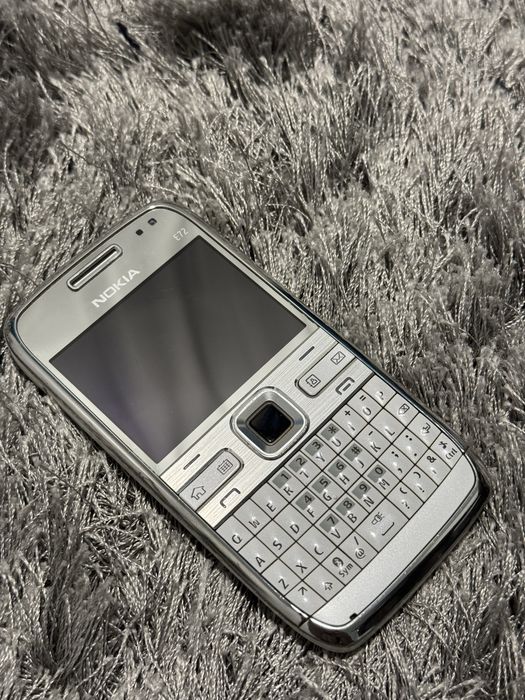 Nokia E72 Functional