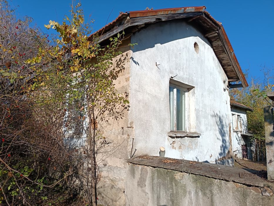 СЕЛСКА ВИЛА близо до Харманли