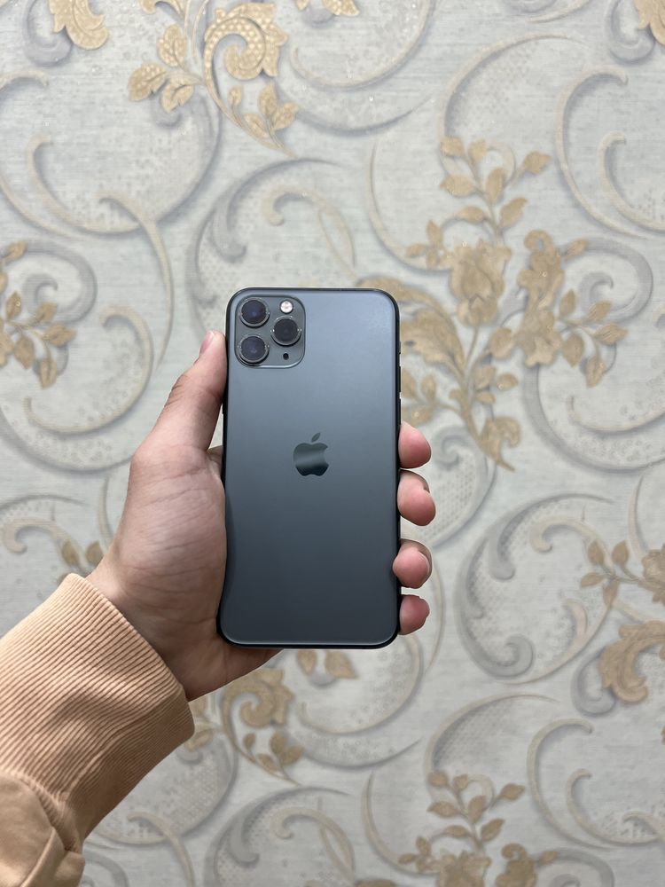 Iphone 11 pro 210$