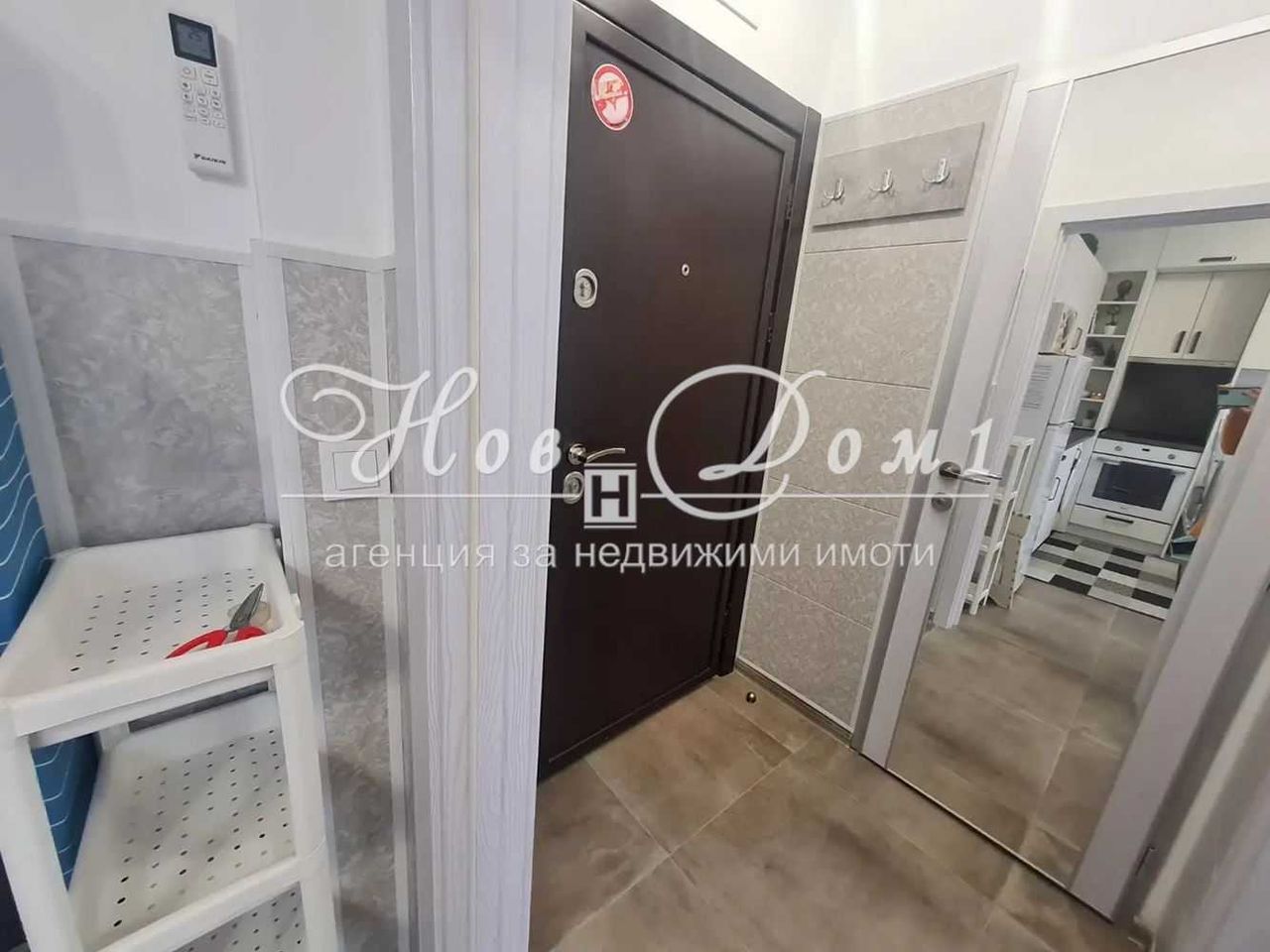 Дава се под наем Двустаен апартамент в Варна, Център - 40 кв.м за 600 € - Снимка #4