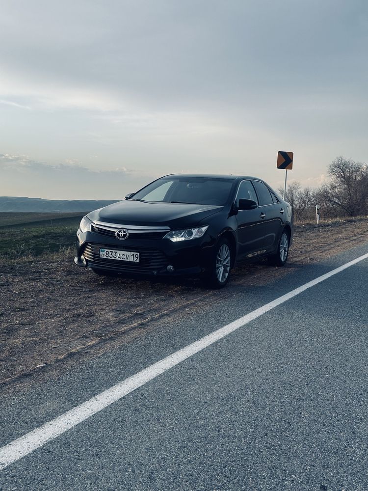 продам машину Toyota Camry 2015 года полная компликтация Европеец …..