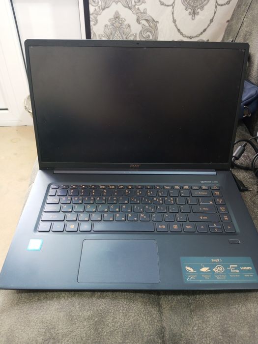 Acer swift 5 SF515-51T