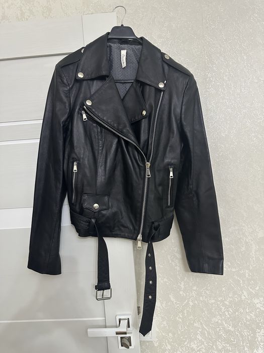 Косуха кожаная , пиджак костюм натульная кожа Италия