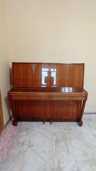 Продам фортепиано
