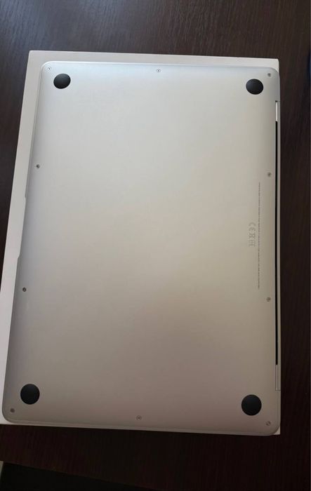 Macbook Air M1 / 8 GB / 256 GB- 2020