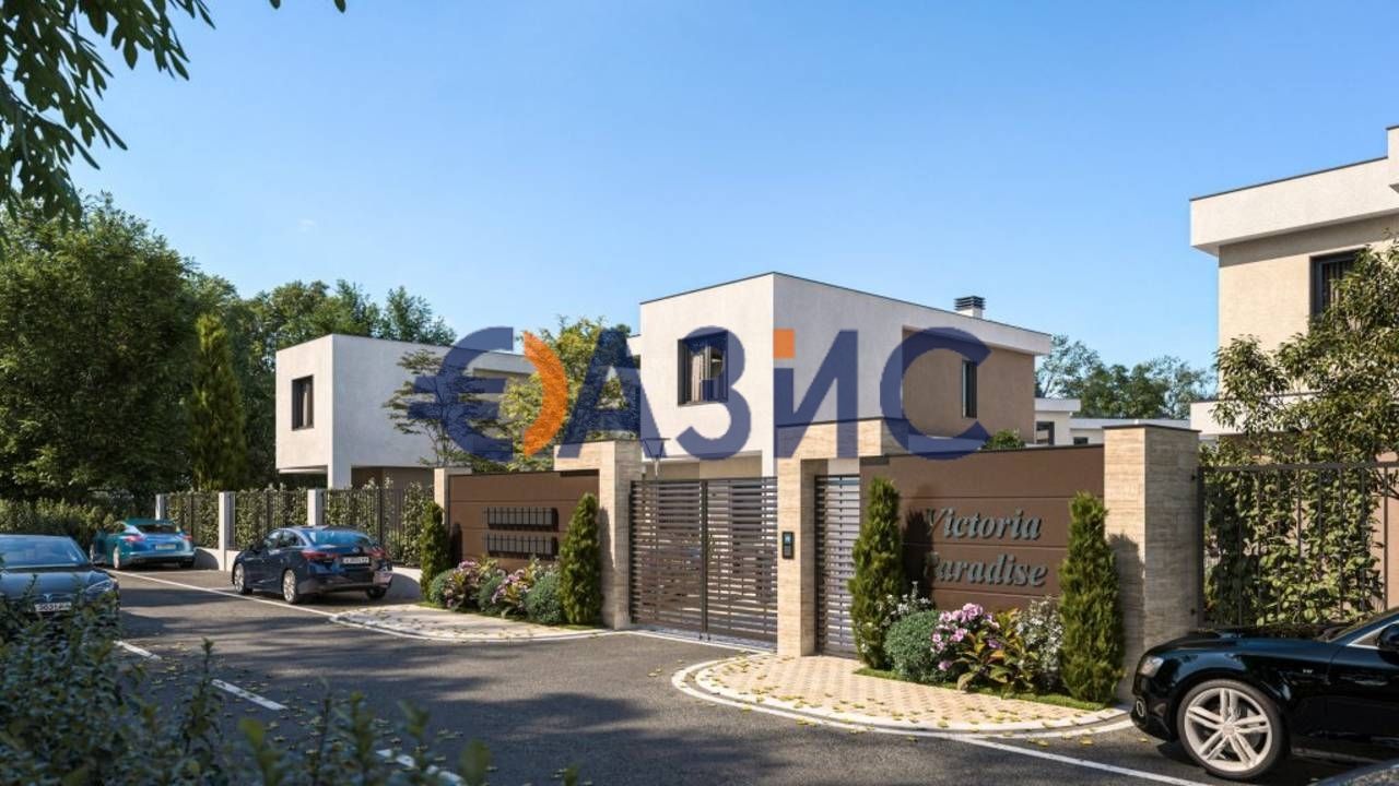 Двуетажна къща с 4 спални в к-с Виктория Парадайс, Поморие, България,