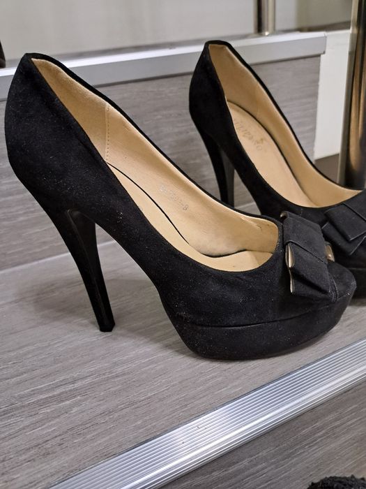 Pantofi eleganți