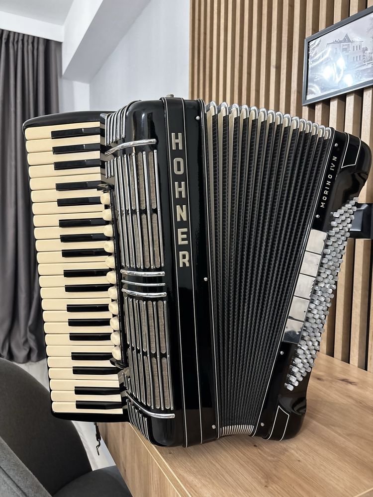 Acordeon Hohner Morino camera IV N cassotto 2+2 muzica Bugari