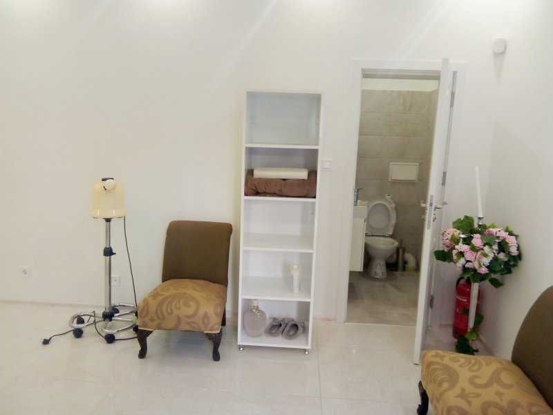 Дава се под наем Офис в Бургас, Възраждане - 30 кв.м за 275 € - Снимка #1