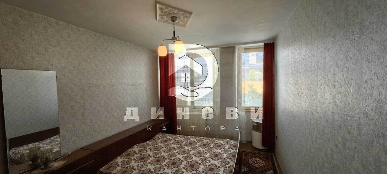 Продава се Тристаен апартамент в Стара Загора, Център - 83 кв.м за 1007 €/кв.м - Снимка #11