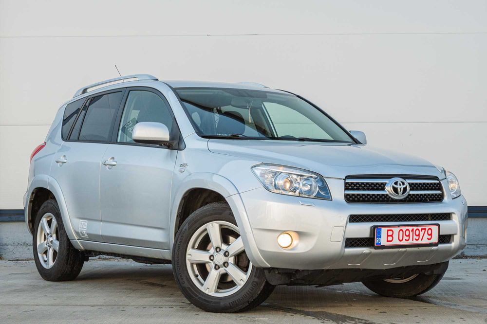Toyota Rav 4 2,2 D-CAT 177cai 4x4 - Utilitara cu 2 locuri