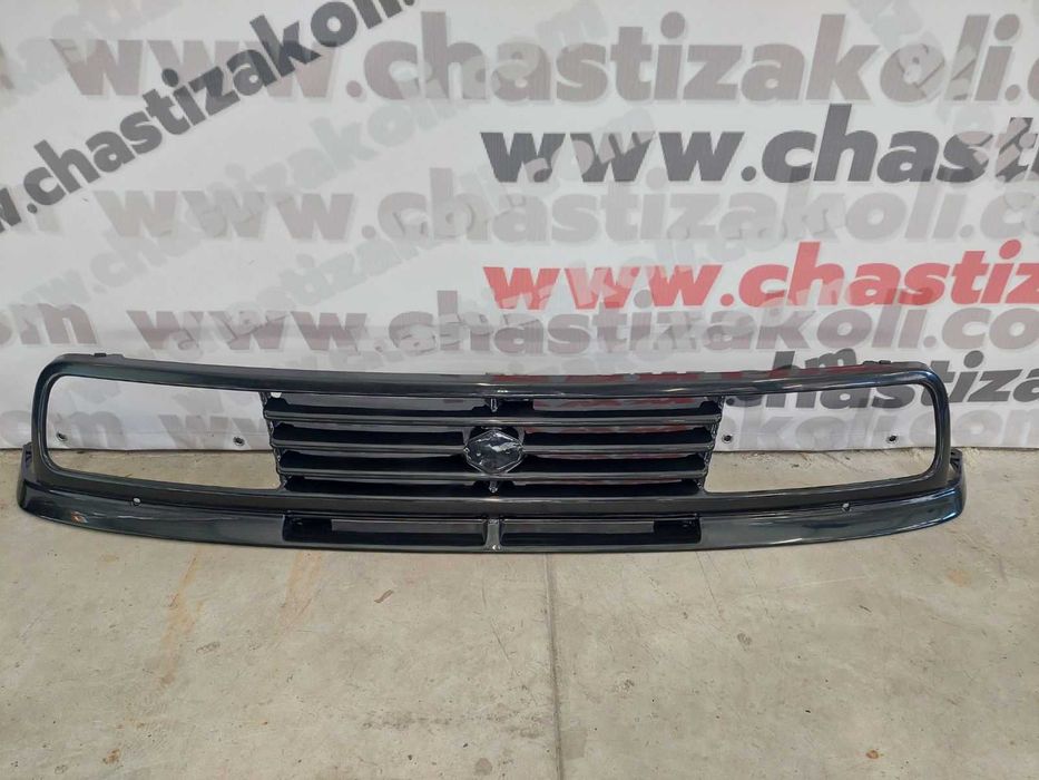 Решетка предна СУЗУКИ ВИТАРА 88-98 / Suzuki vitara