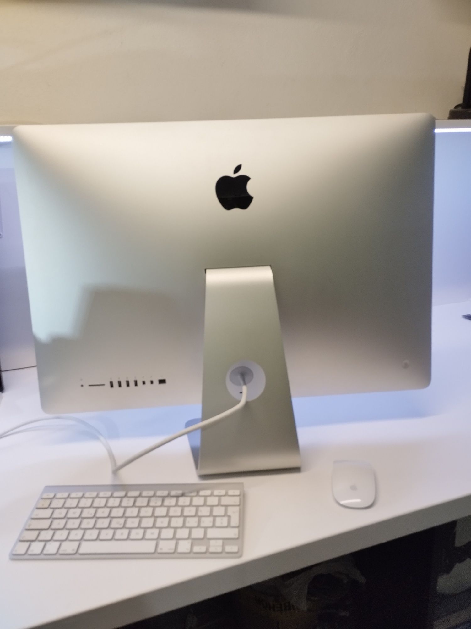 iMac 27-inch macOS Sierra