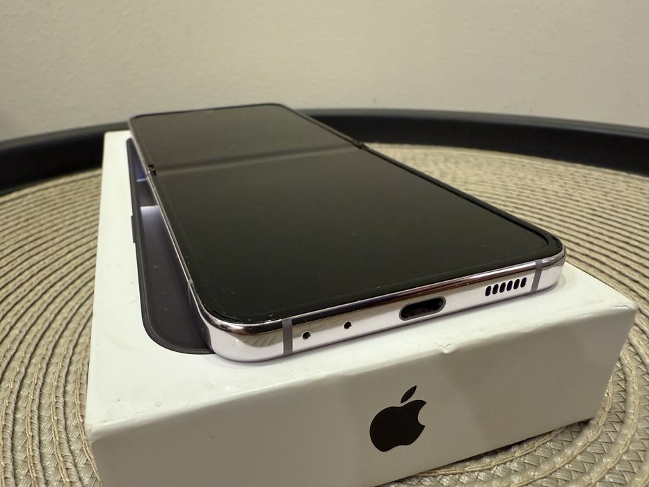 Samsung galaxy z flip 5 512gb