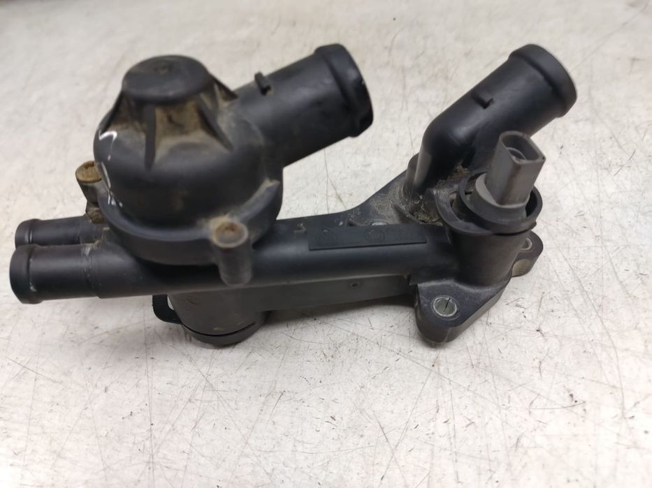 Carcasa termostat 1.2 benzina azq 03c121111b Volkswagen VW Polo 4 9N