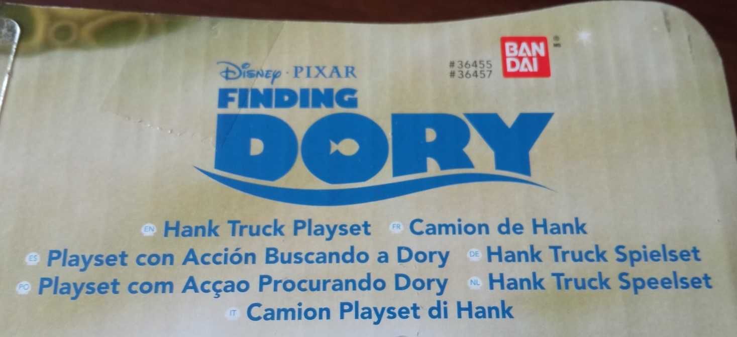 Търсене на Дори Finding Dory Swigglefish Hank Truck, Bandai