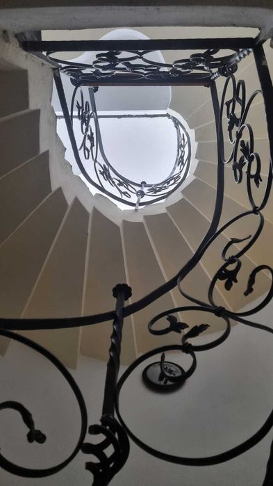 Oferim spre vanzare Penthouse in Centru, se accepta plata in rate.