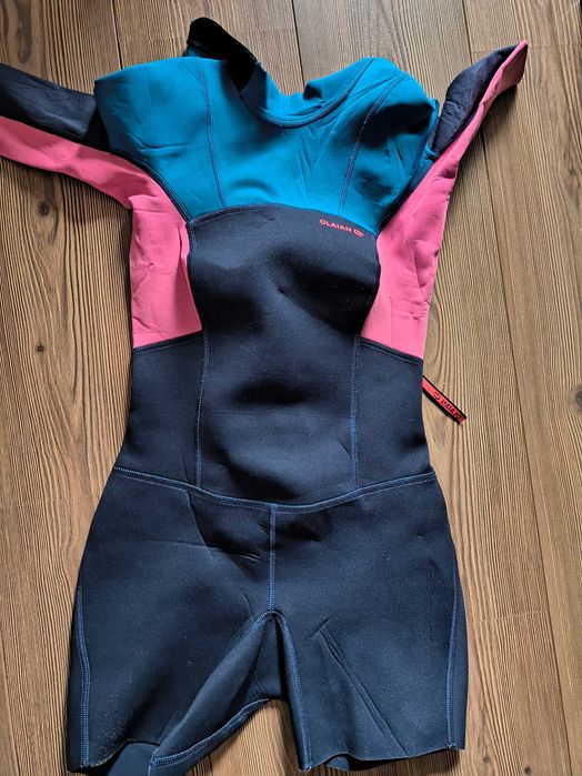 Costum neopren. Dechatlon