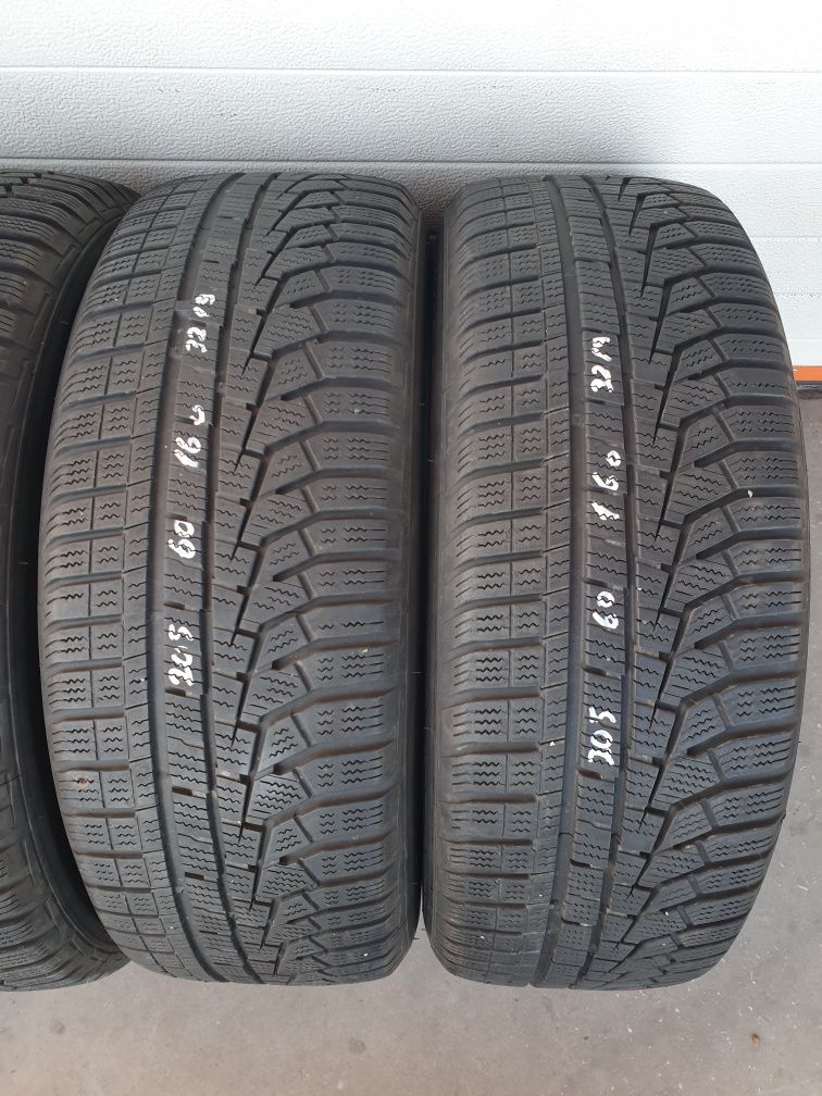 Зимни гуми 4 броя HANKOOK Winter Icept Evo2 205 60 R16 дот 3219