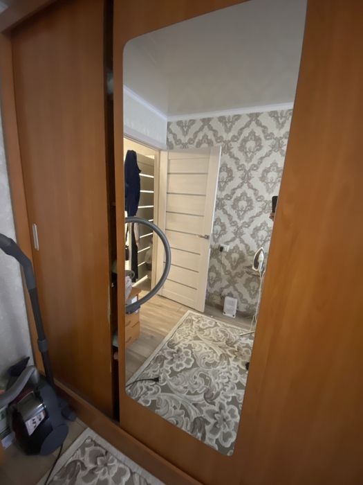 Шкаф купе продается