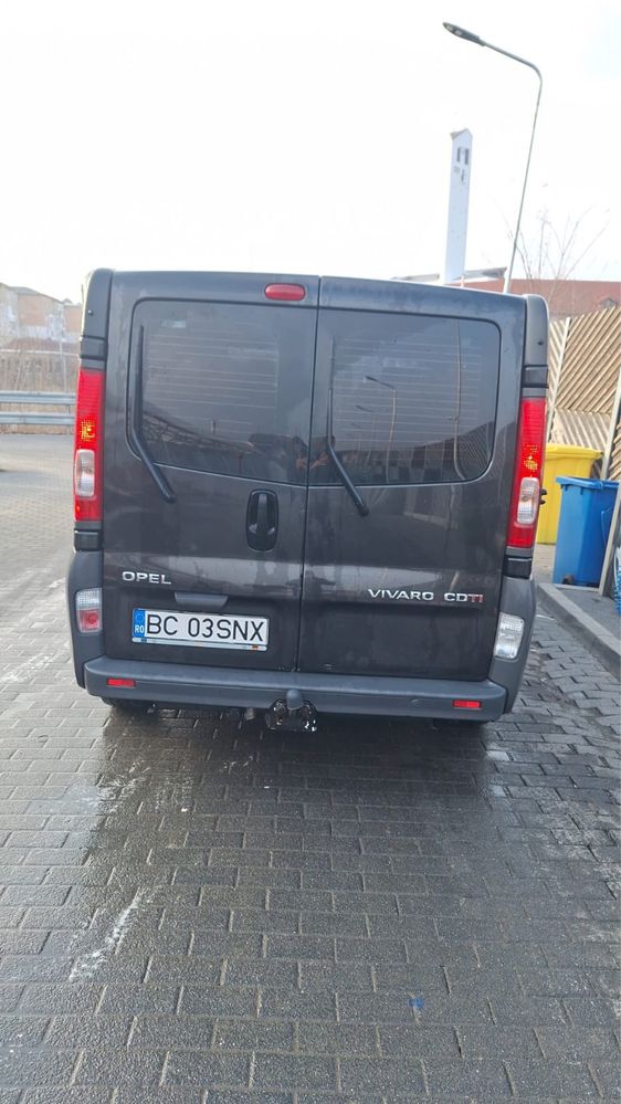 Opel vivaro 2010