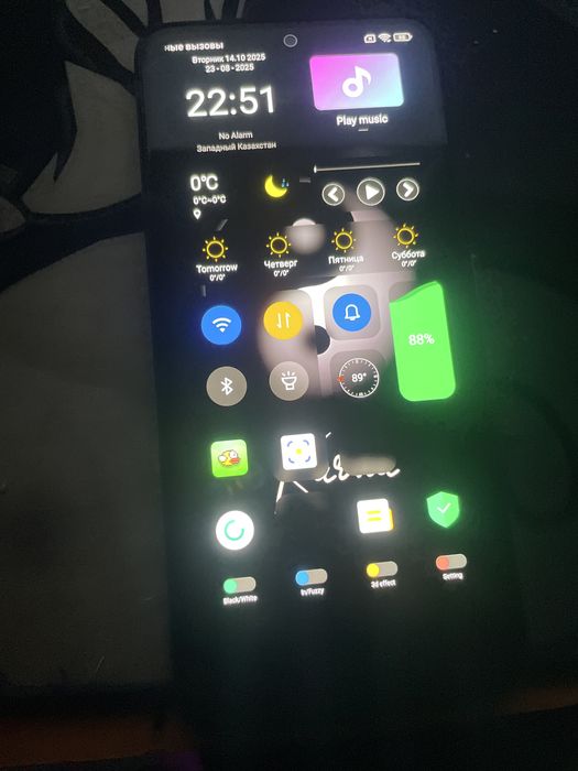 Продам телефон 64гб