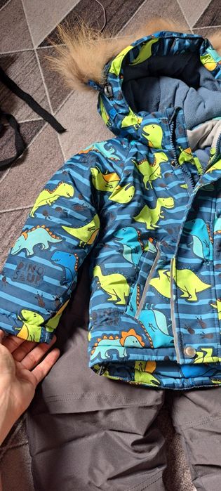 Продам зимний комбинезон детский.